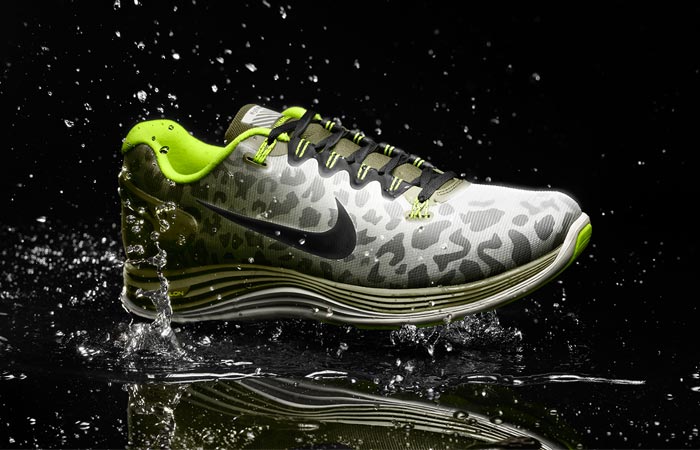 water resistant tennis shoes